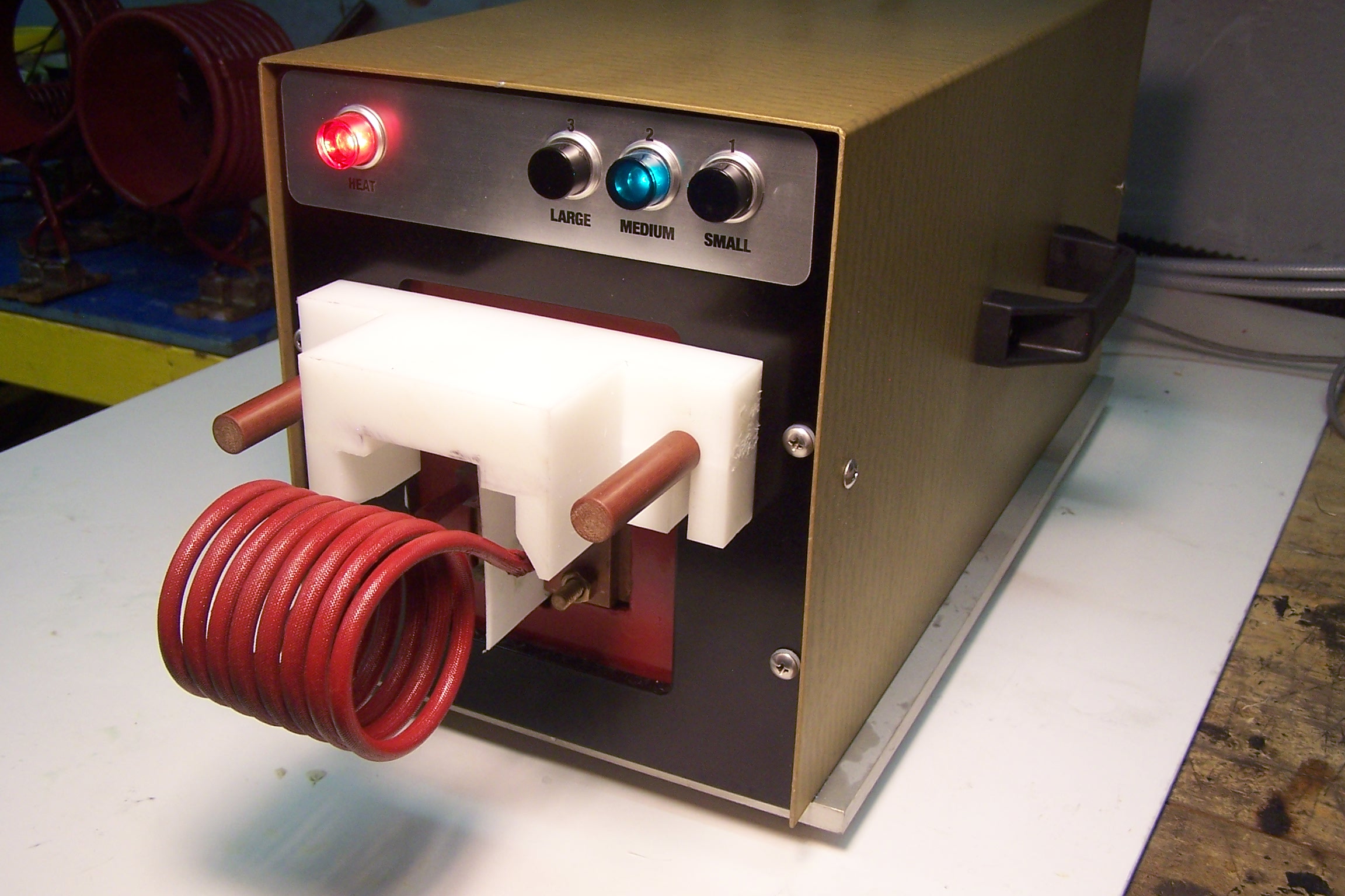 Variable voltage control heat station